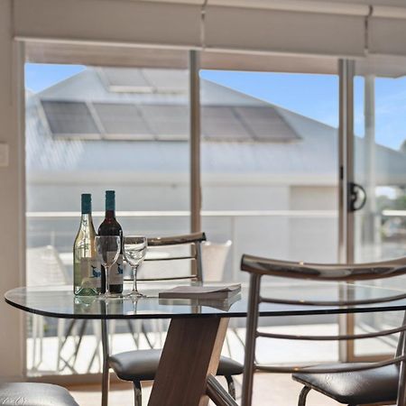 Applecross Riverside Apt Пърт Екстериор снимка