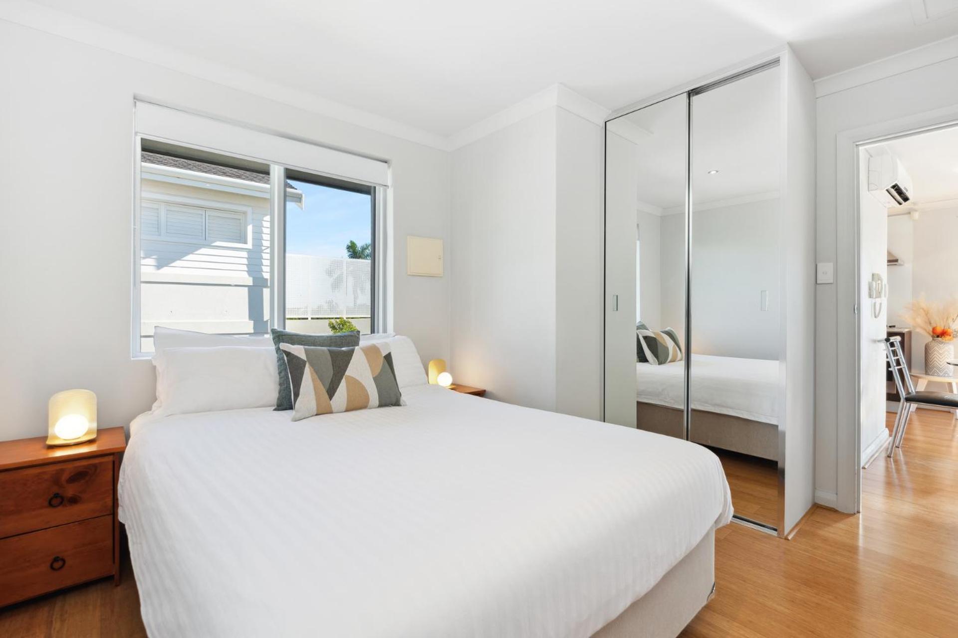 Applecross Riverside Apt Пърт Екстериор снимка